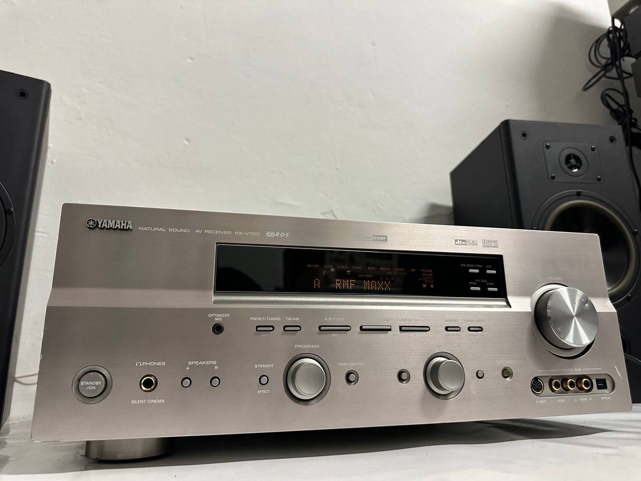 7.1 Amplituner Yamaha rx v 750, 7*130 Watt.