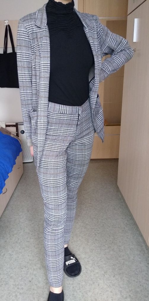 Garnitur ze spodniami w pepitkę S/M