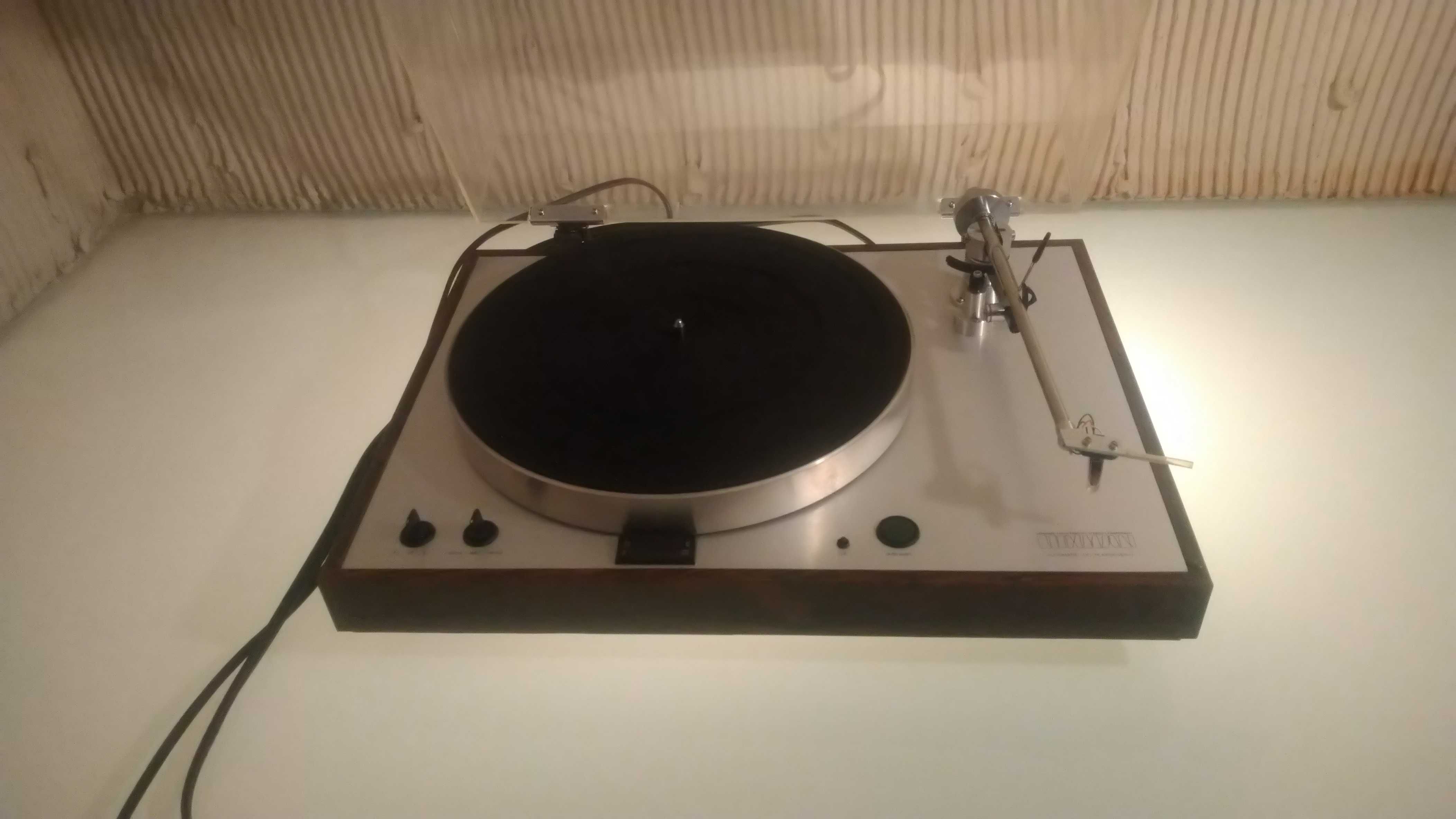 Gramofon Luxman PD 277