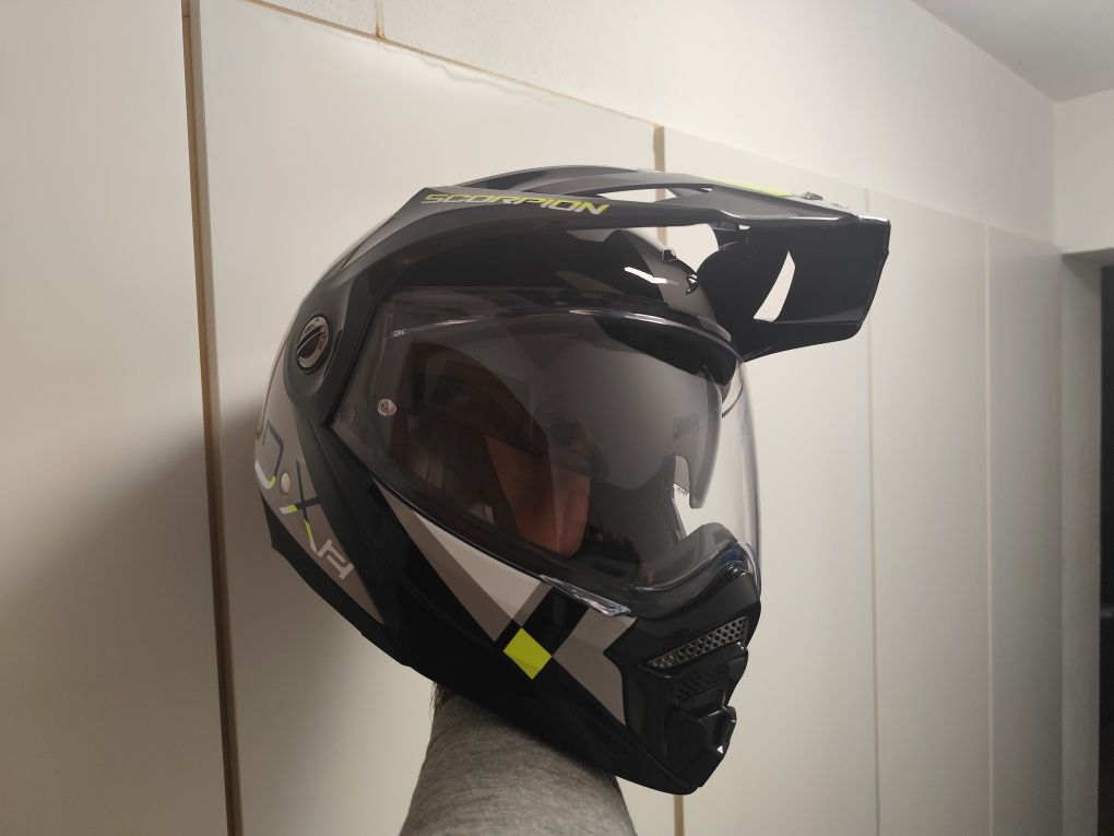 Vendo capacete novo da marca Scorpion modelo ADC -2 Galane