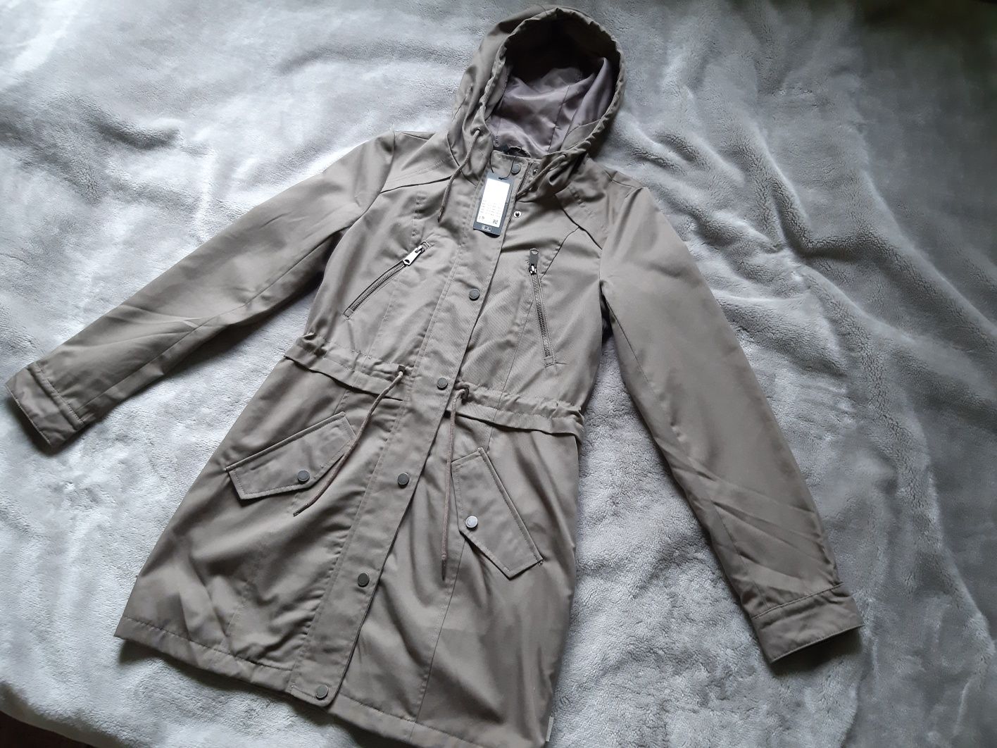 Nowa, lekka kurtka parka Vero Moda XS-S