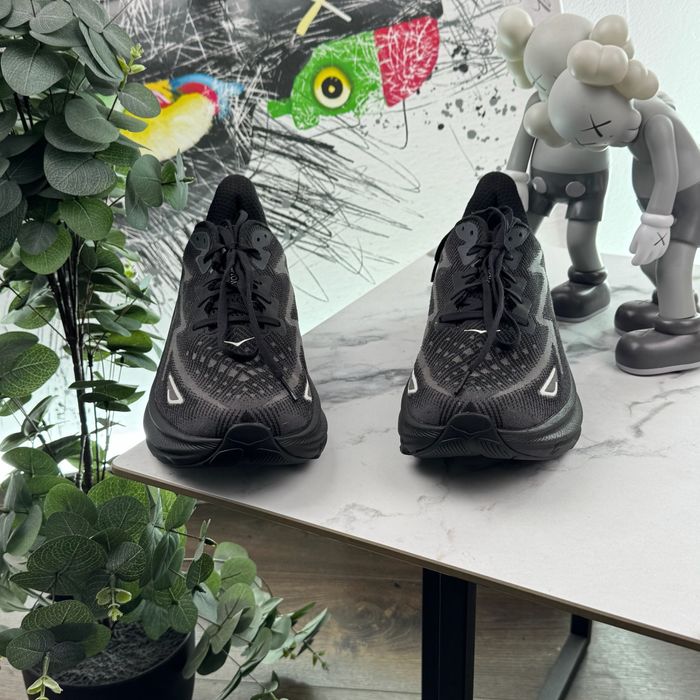 Кросівки Hoka Clifton 9 46.5 розмір Е6336