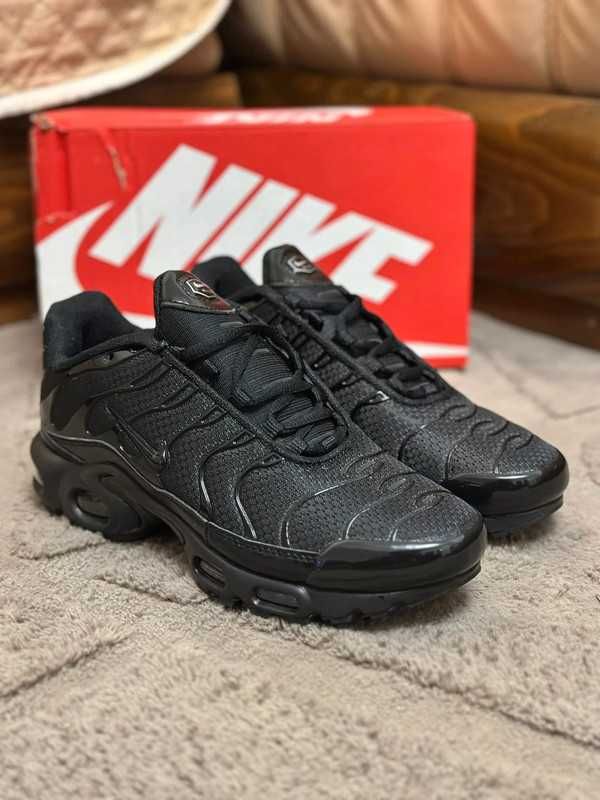 Buty NikeMax TN Plus Moda Obuwie sportowe rozmiar.44