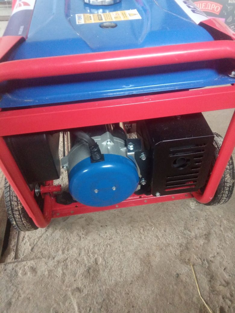 Генератор DEDRA 6500 W.