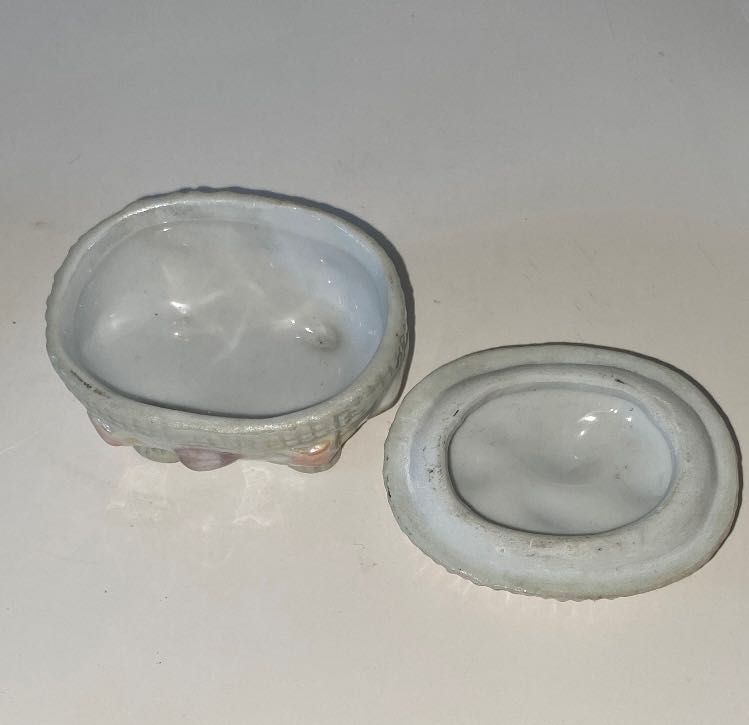 Caixinha porcelana antiga