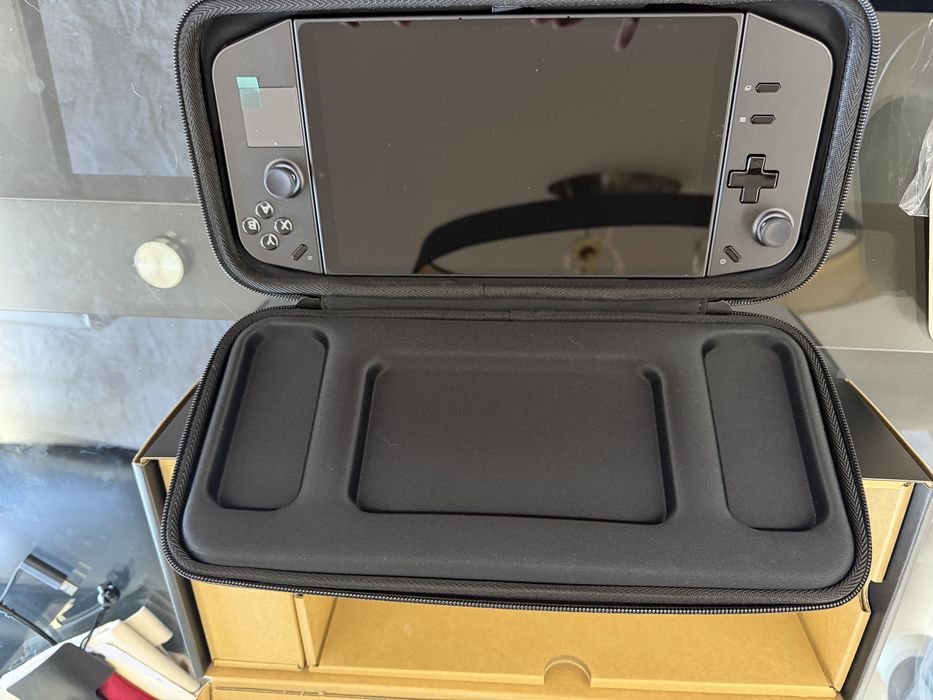 Lenovo Legion Go 16GB 1TB SSD com Doca (Nova)