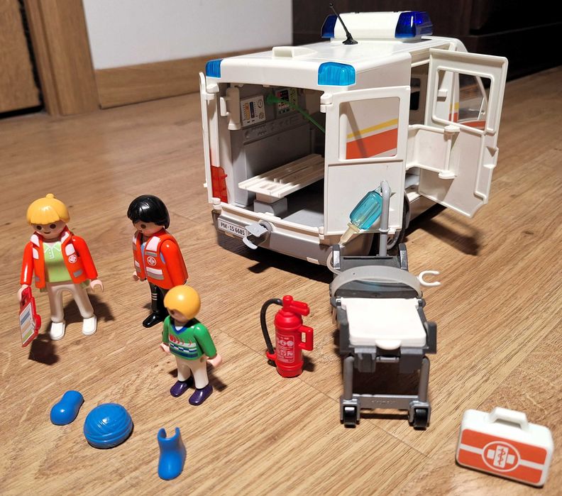 Playmobil 6685 City Life Pogotowie ratunkowe / Karetka