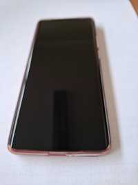 Motorola edge 40 magenta red