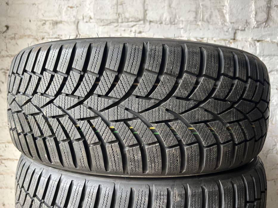 225/45 R19 Toyo 4шт 7мм-8мм Залишок протектора