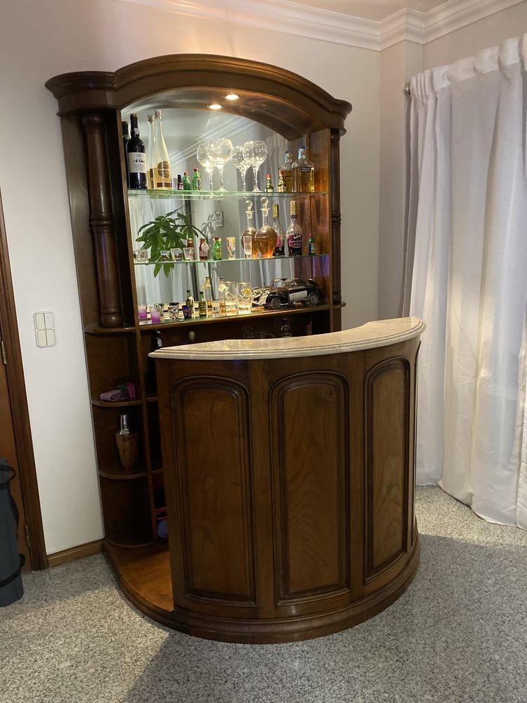 Movel bar madeira