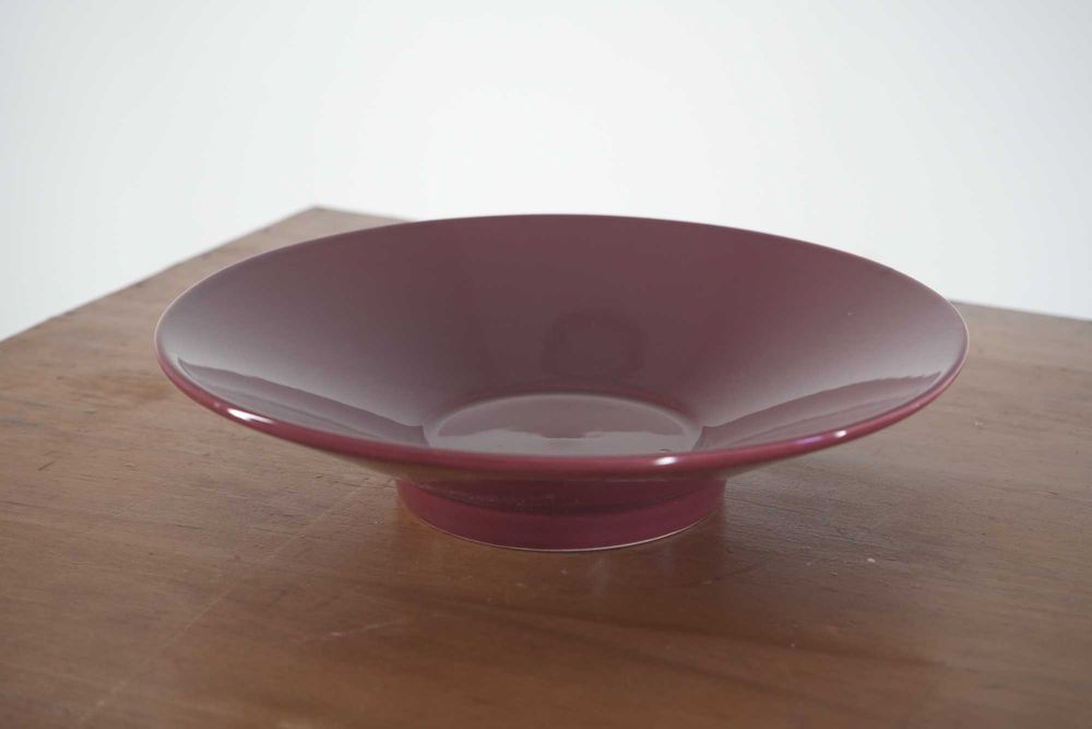 Vários pratos decorativos