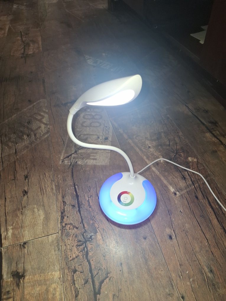 Lampka nocna ledowa