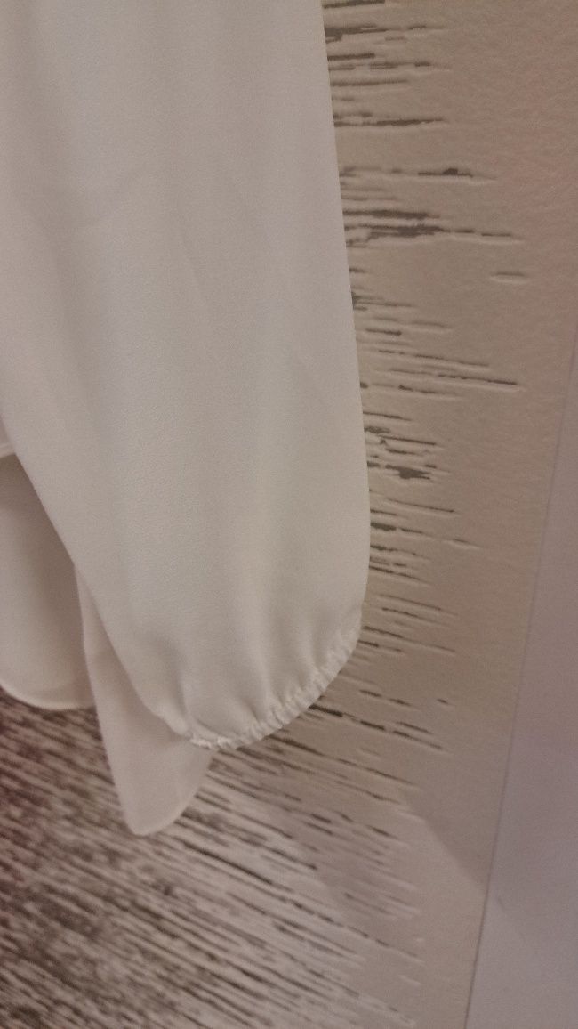 Bluzka damska biala elegancka