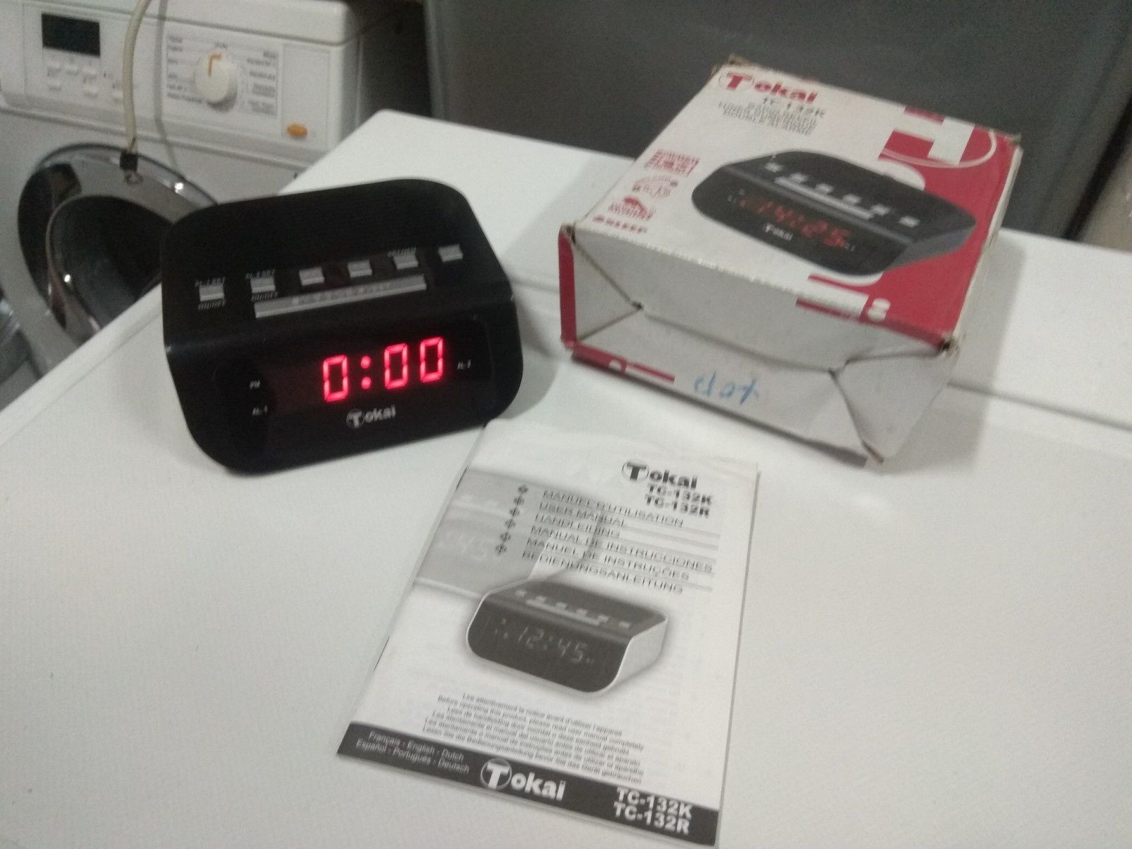 Радіо-годинник-проектор-термометр Akai Tokai лот 10шт Німеччина