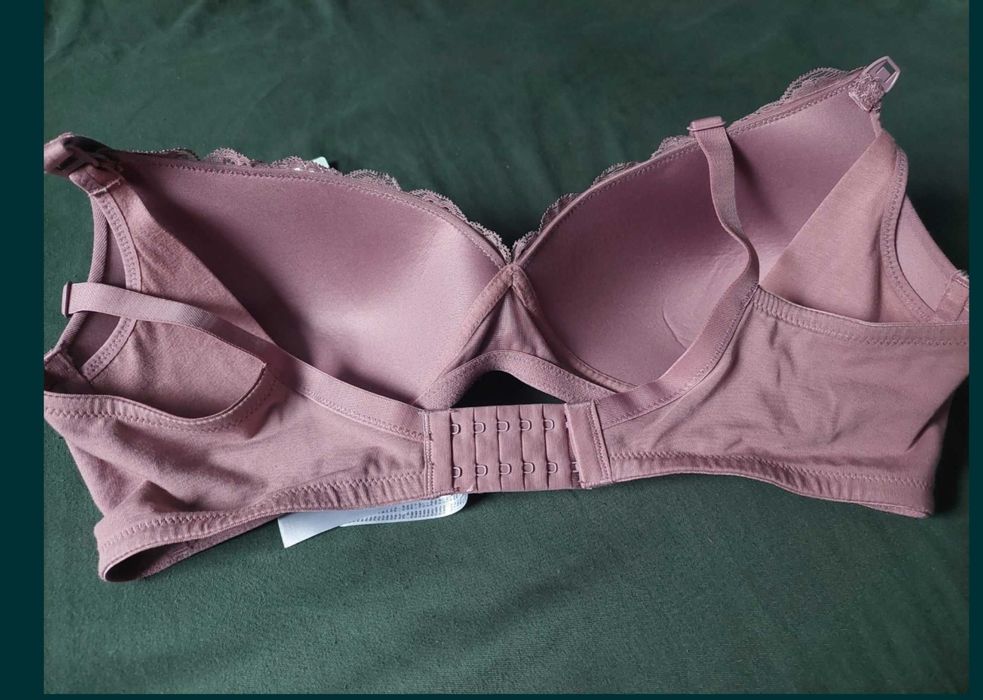 Biustonosz do karmienia usztywniany