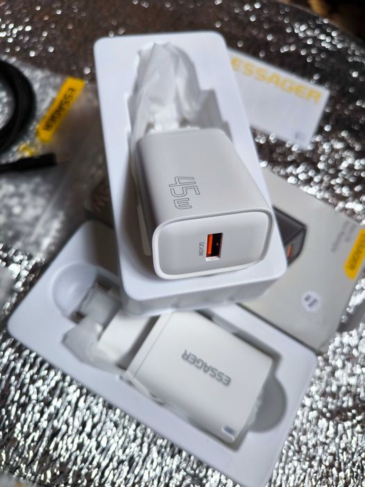 Essager кабель USB-TypeC TypeC-TypeC 120W 240W зарядное устройство 45W