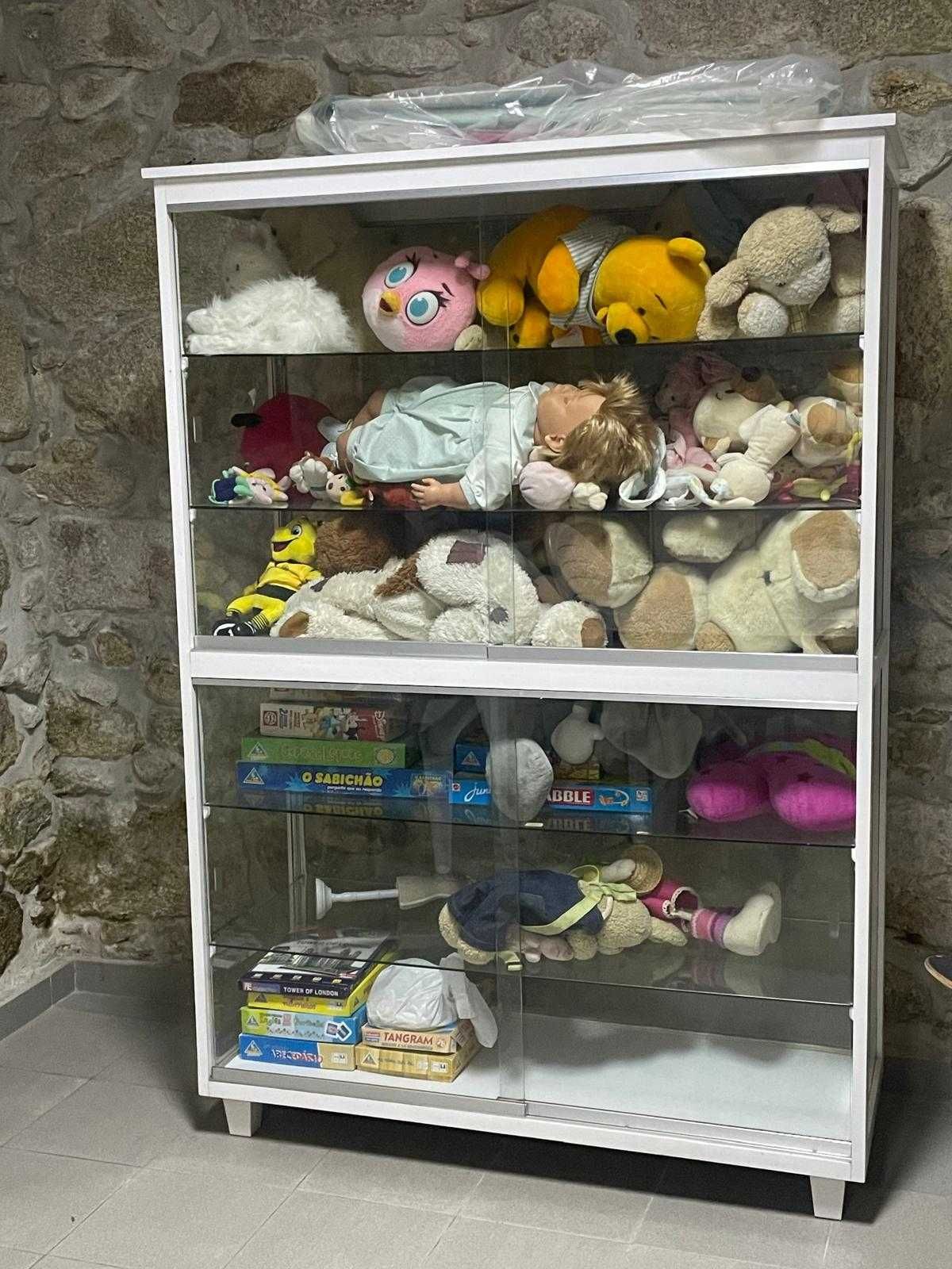 Vitrine Elegante