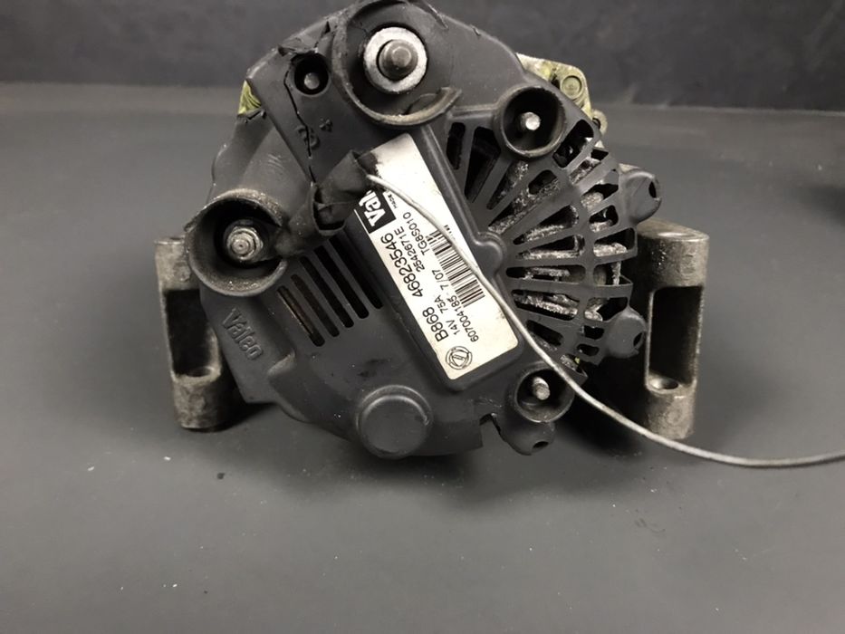 Фиат Добло Фіат Генератор Генератори Генераторы