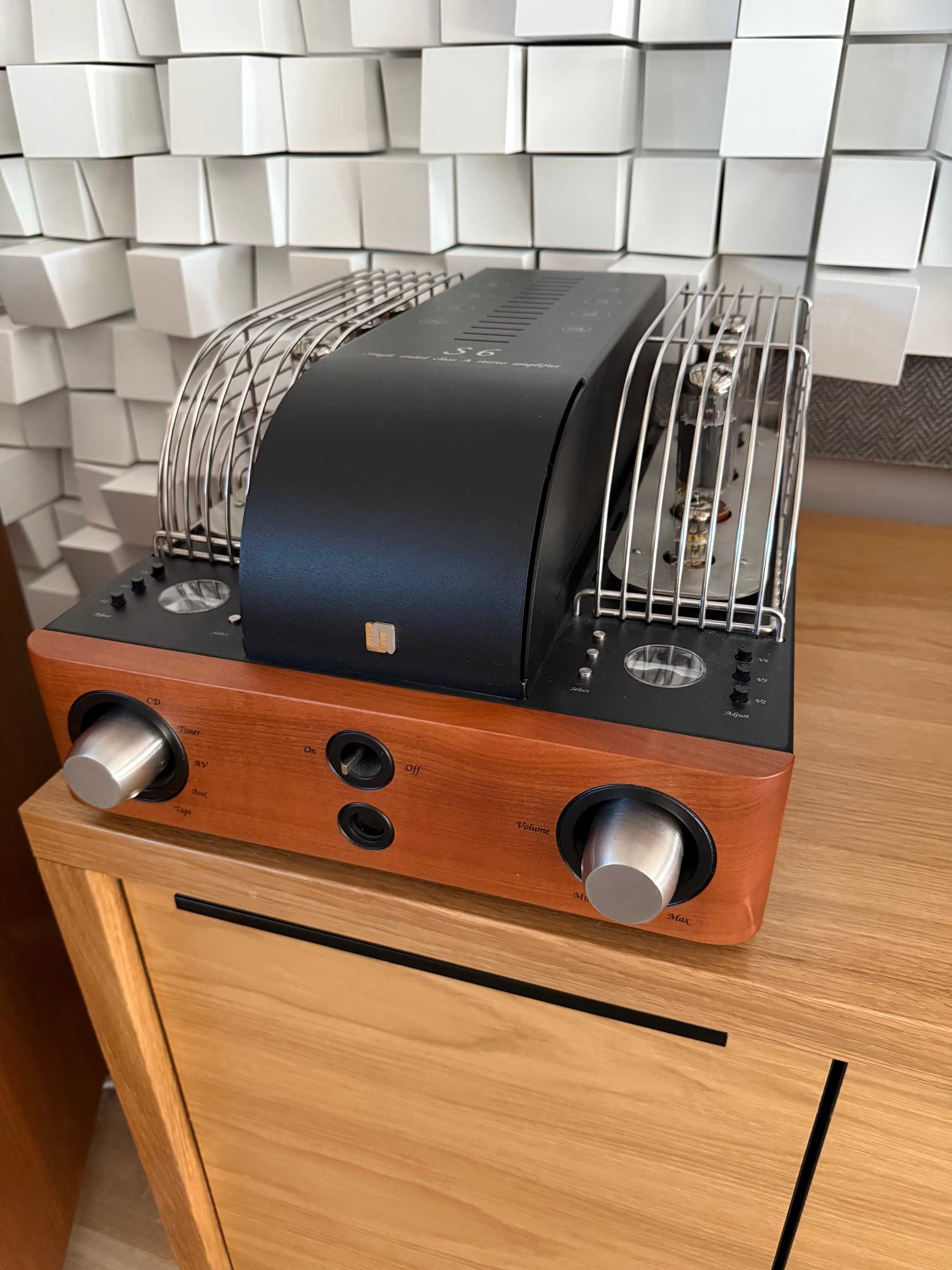 Wzmacniacz lampowy Unison Research S6 po modyfikacjach