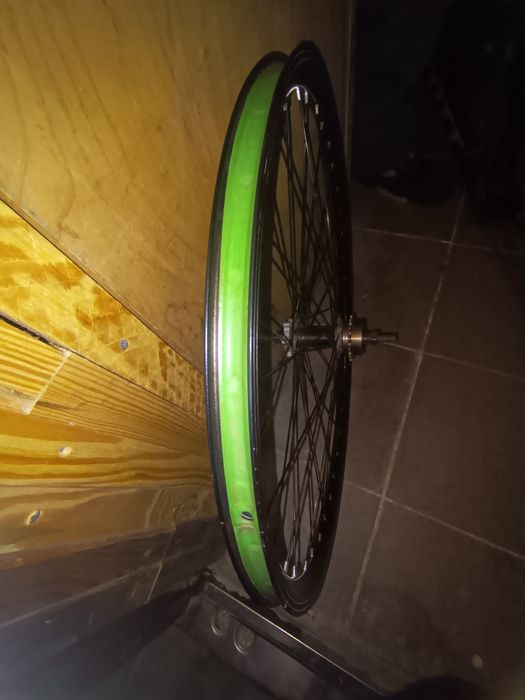 Продаю обод  з зірочкою ТЕРМІНОВ