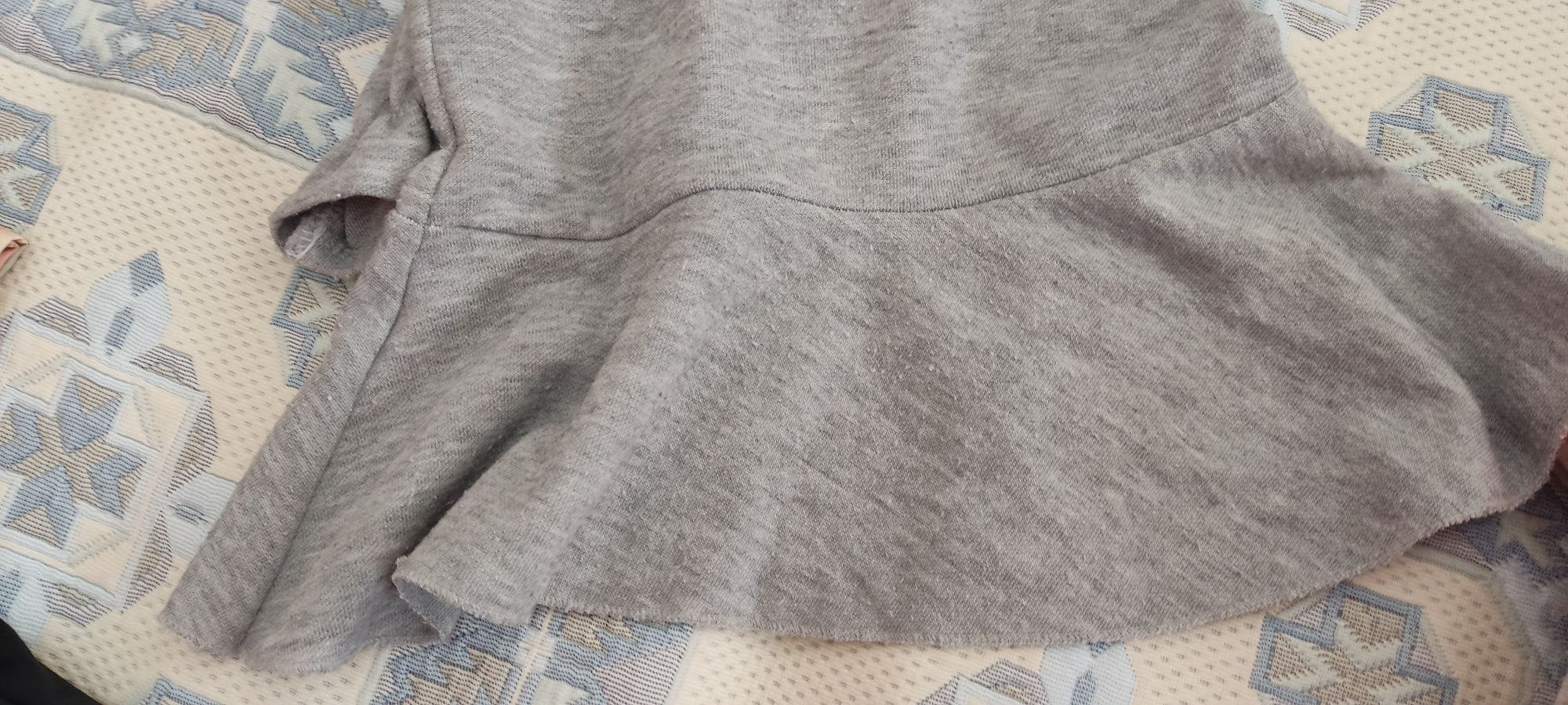 Vestido unicórnio com  lantejoulas