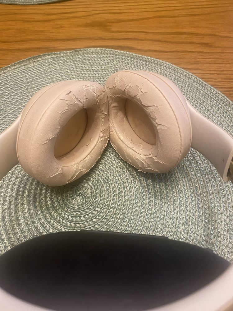 Beats Studio 3 Weirless Desert Sand