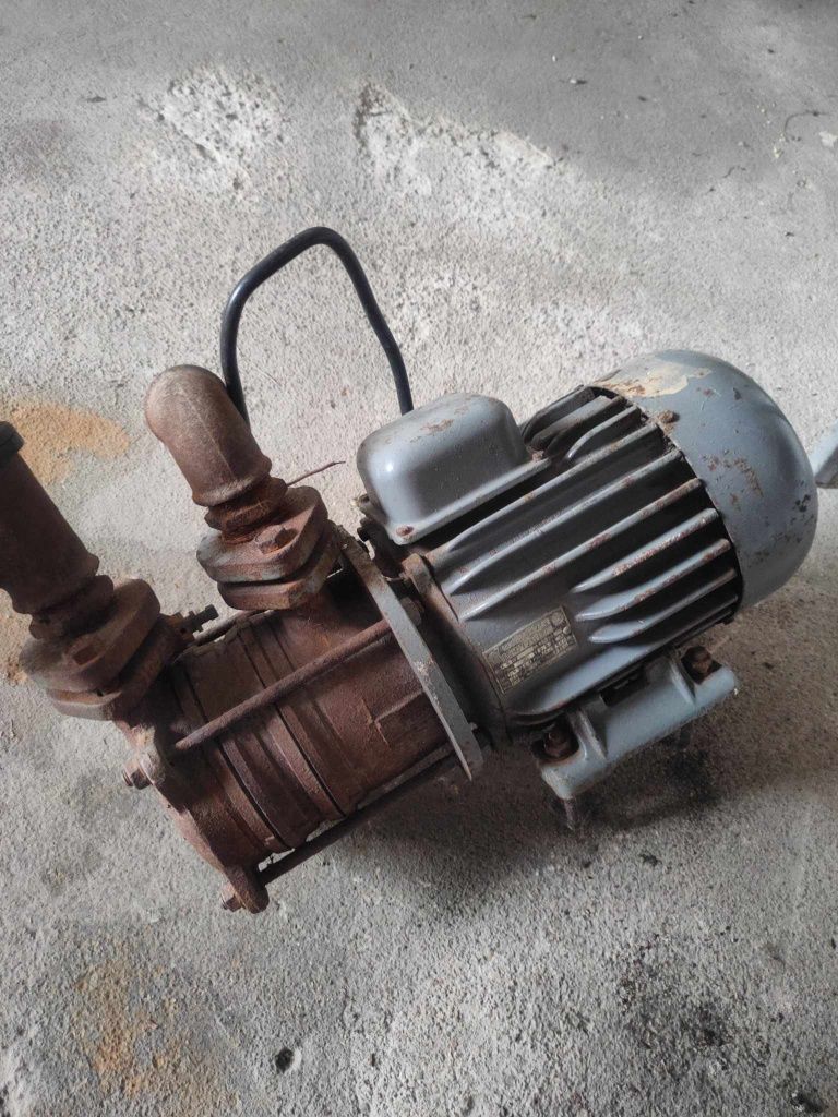 Silnik od hydroforu