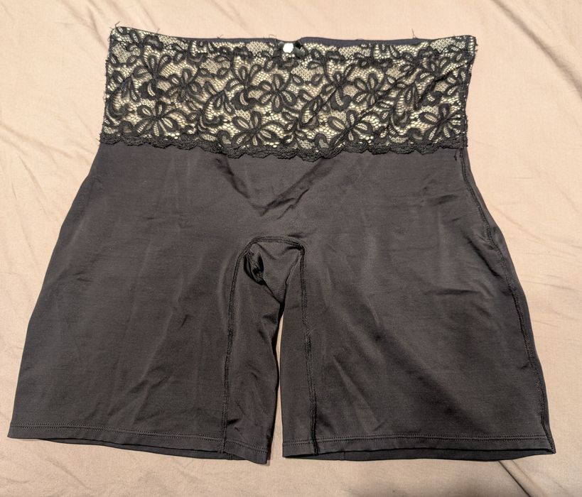 Majtki modelujące BPC 44