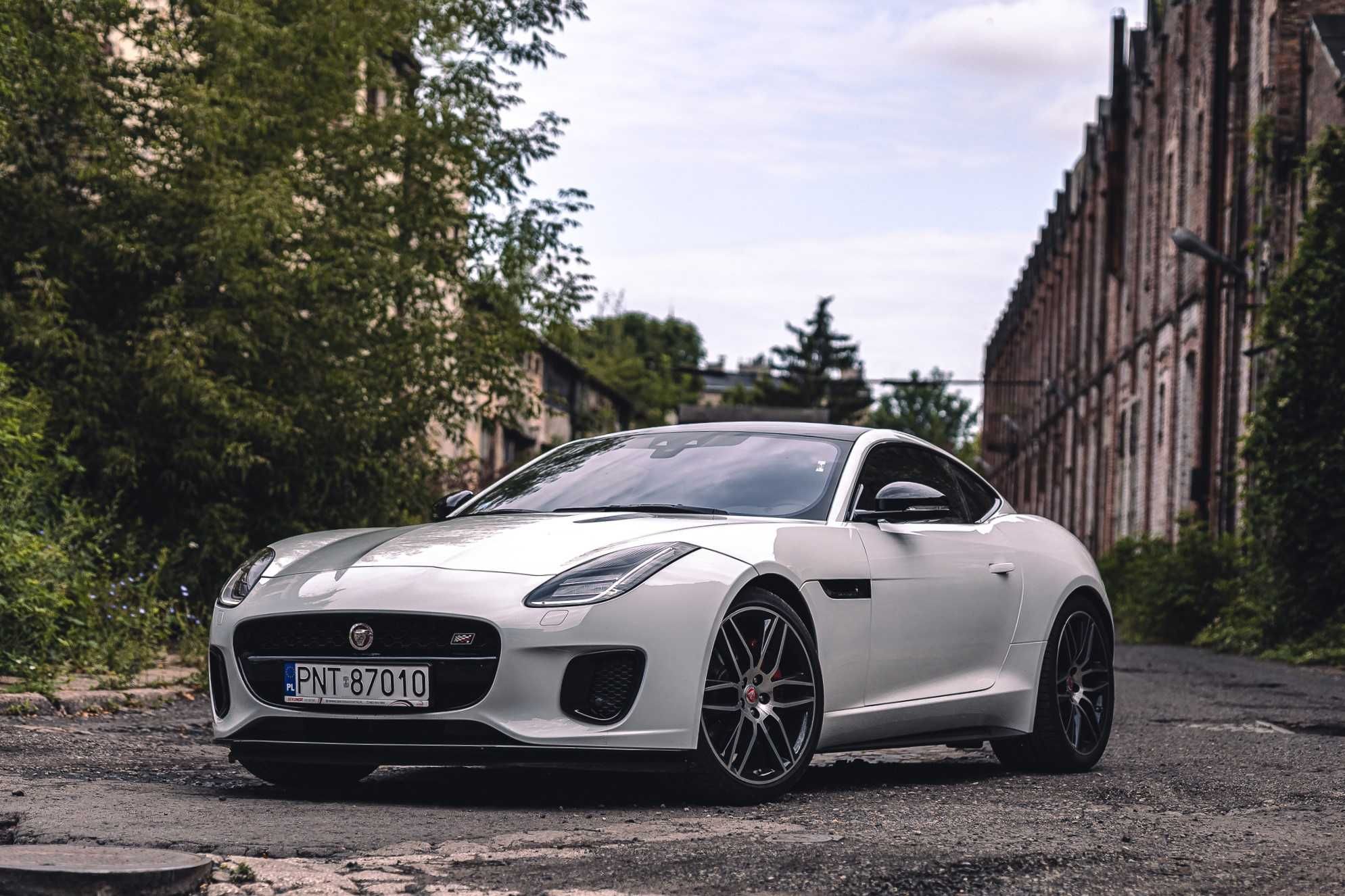 Wynajem samochodu/Wypożyczalnia samochodów/Klasa biznes/Jaguar F-Type