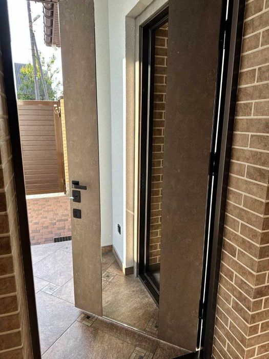 МДФ накладки на вхідні металеві двері ремонт замкiв