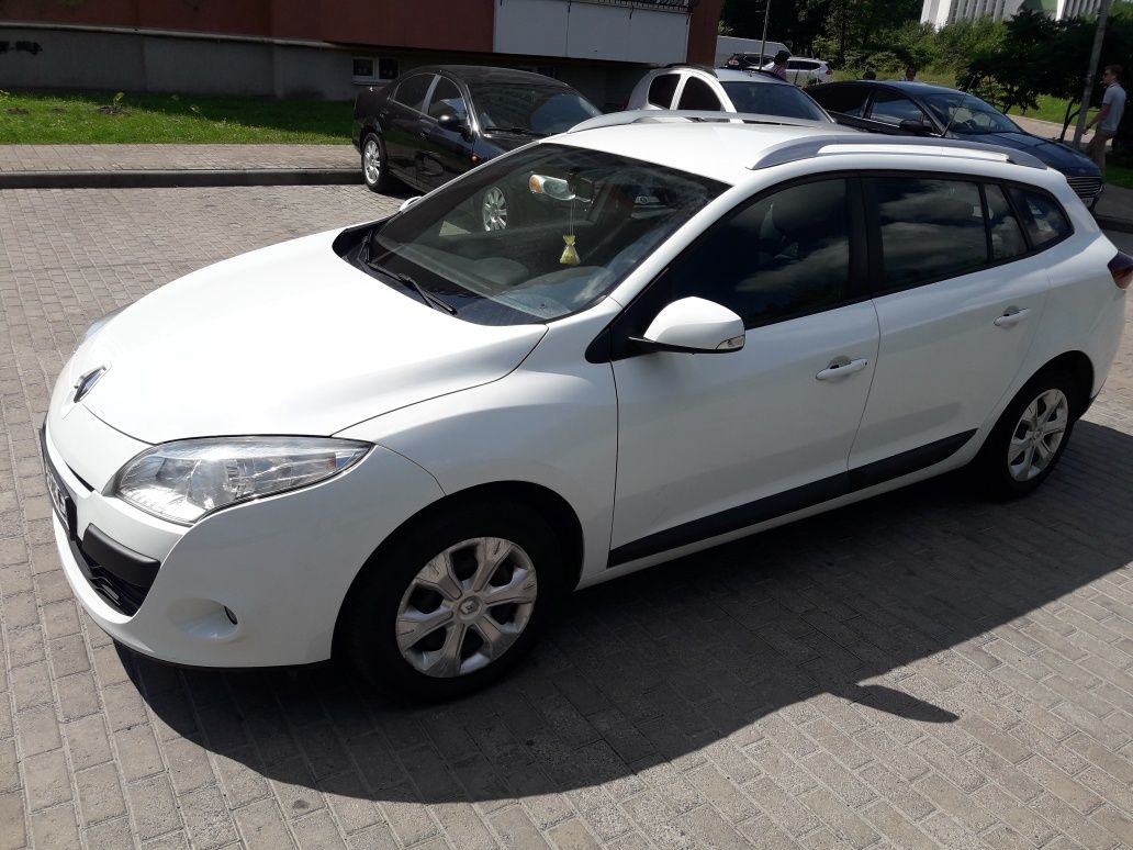 Megane 3, Рено меган 3, автомобіль меган 2011 року , renault megane 3