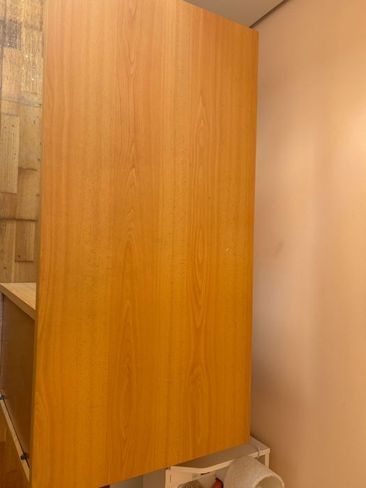 Secretária de mandeira