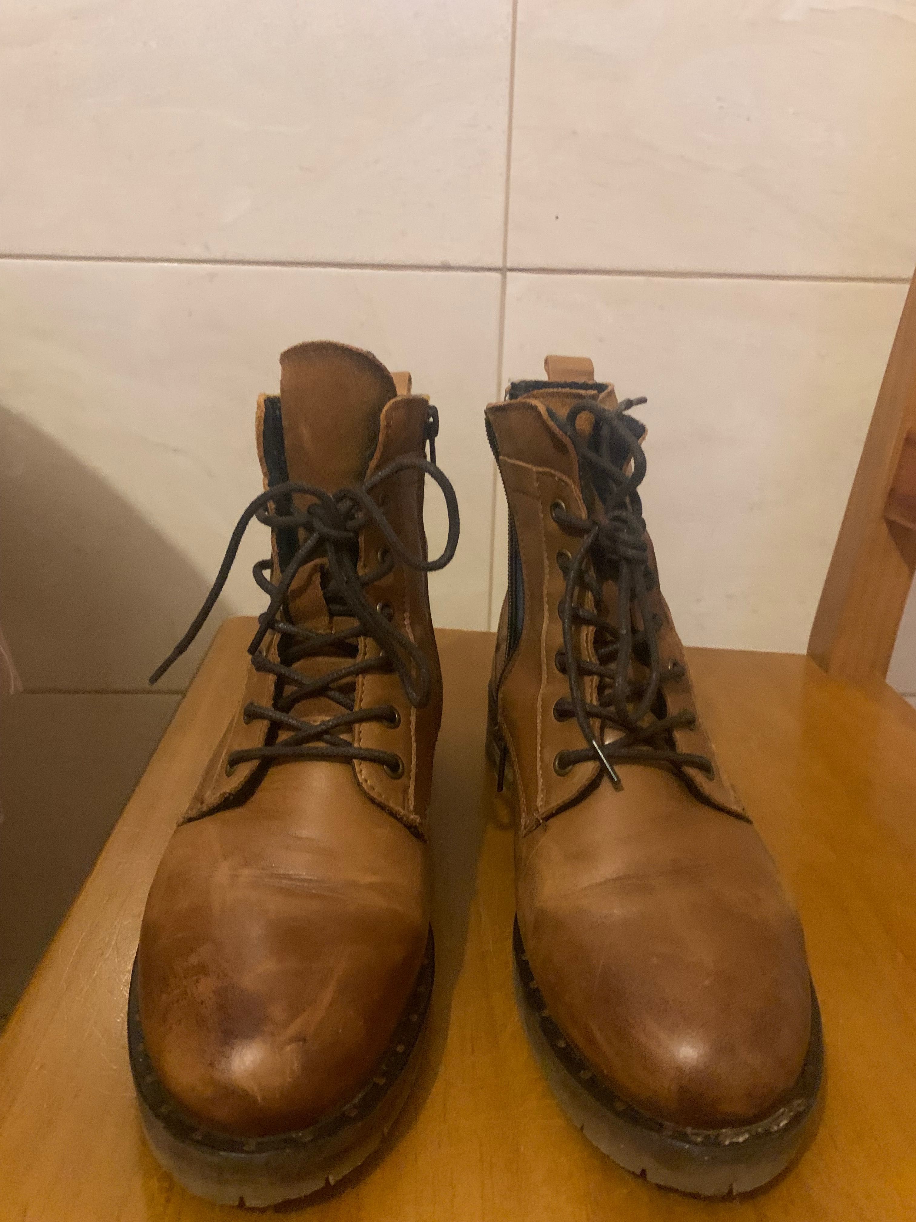 Botas camel em pele senhora