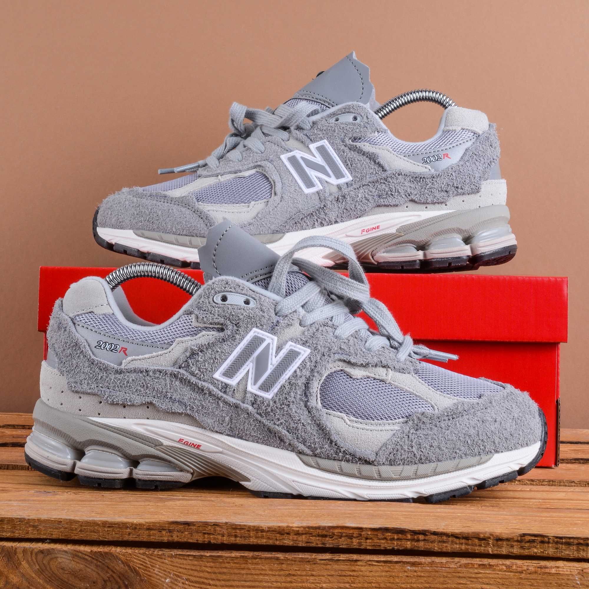 (1834) Чоловічі Кросівки New Balance 2002R сірий колір (41-45) нб