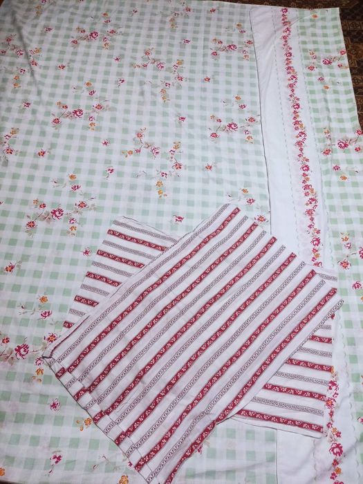 Постельное бельё:двухспальное;евро.