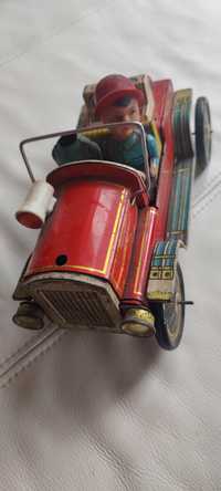 Stara zabawka samochód straż pożarna na baterie