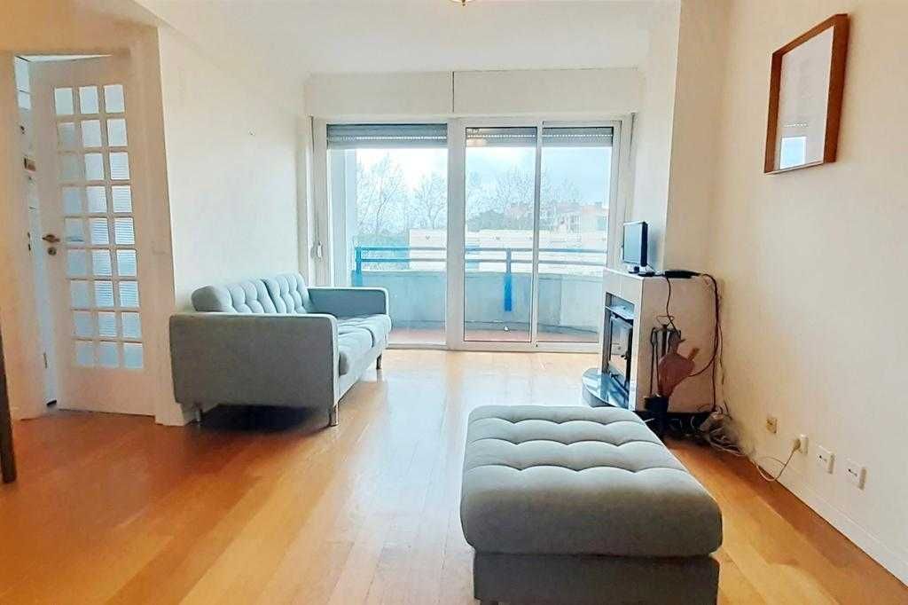 Apartamento T3 em Telheiras