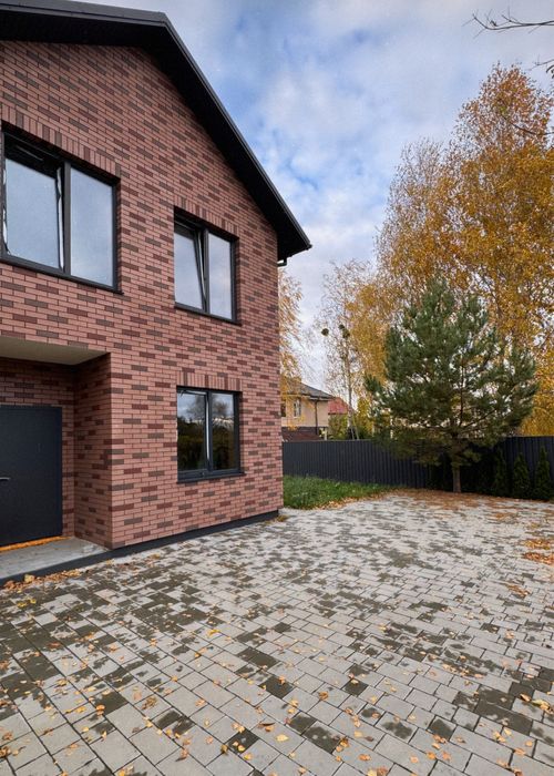 Продаж таунхаус в Ворзелі з цегли і газом.Готовий!