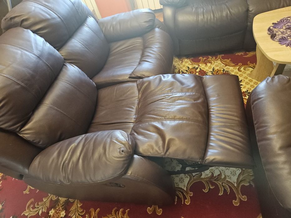 Zestaw mebli 3,2 + fotel