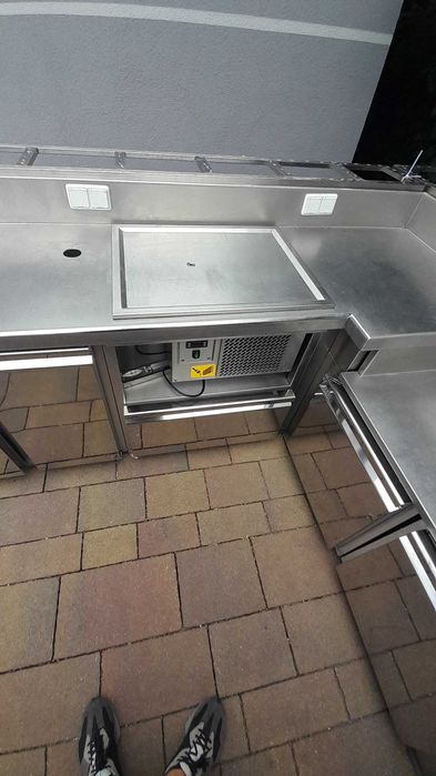 bar wyspa barowa ze stali nierdzewnej inox z płyta chłodniczą