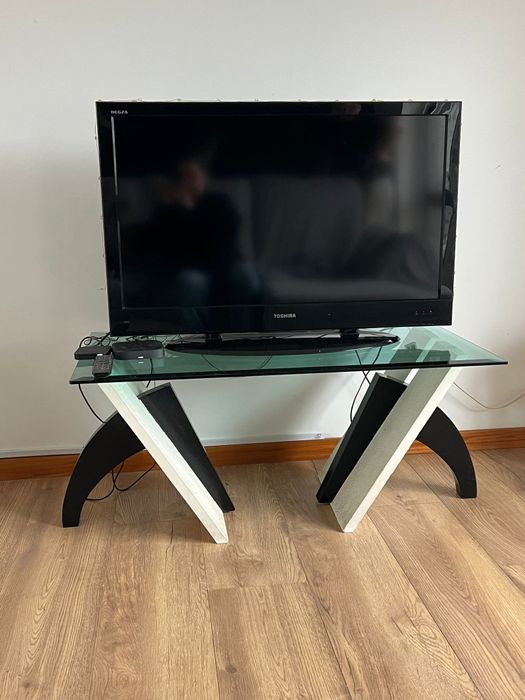 Mesa de centro de vidro
