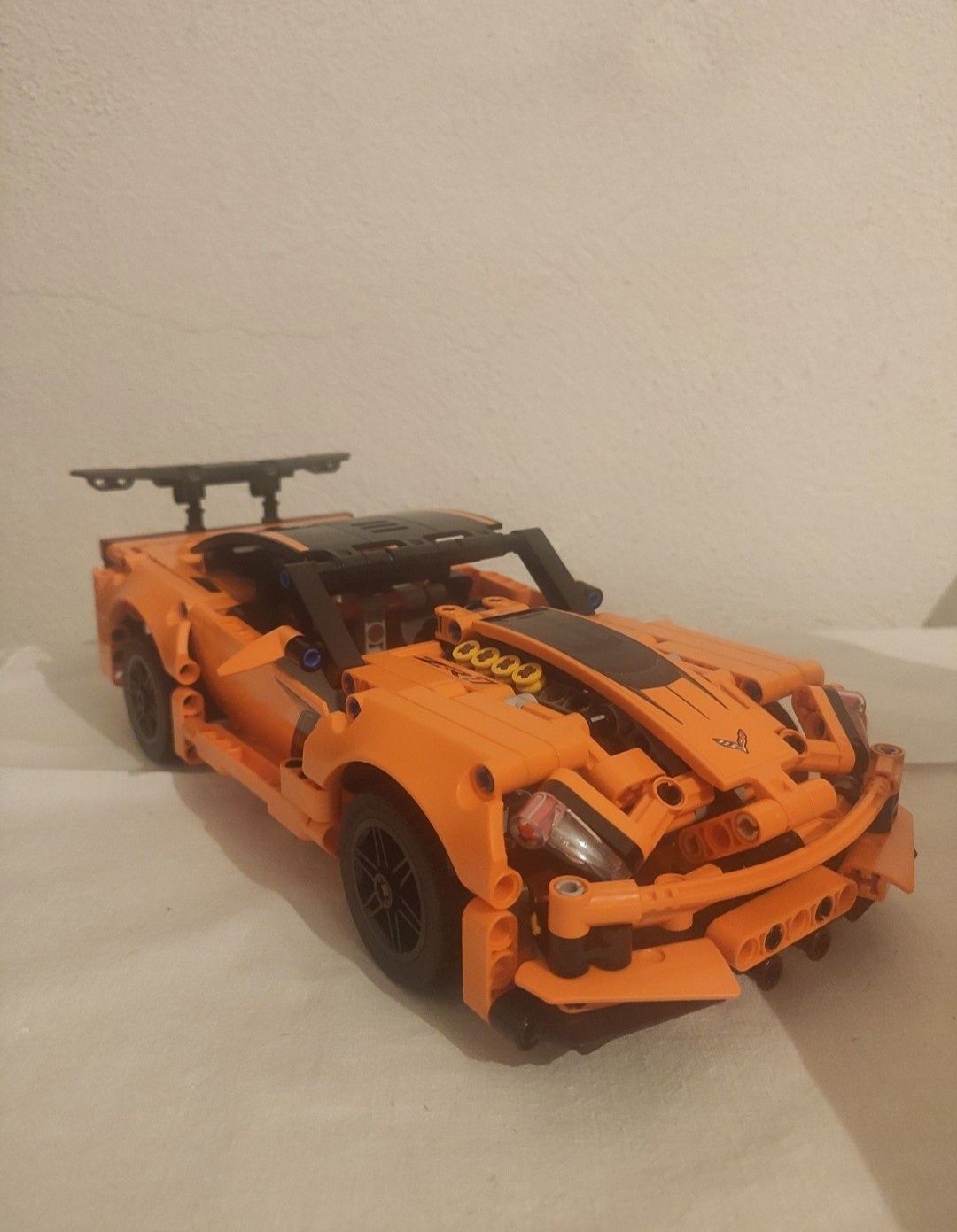 Lego Technic Chevrolet Corvette ZR1 42093