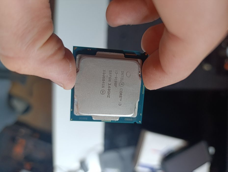 Процессор Intel i3 9100f з кулером