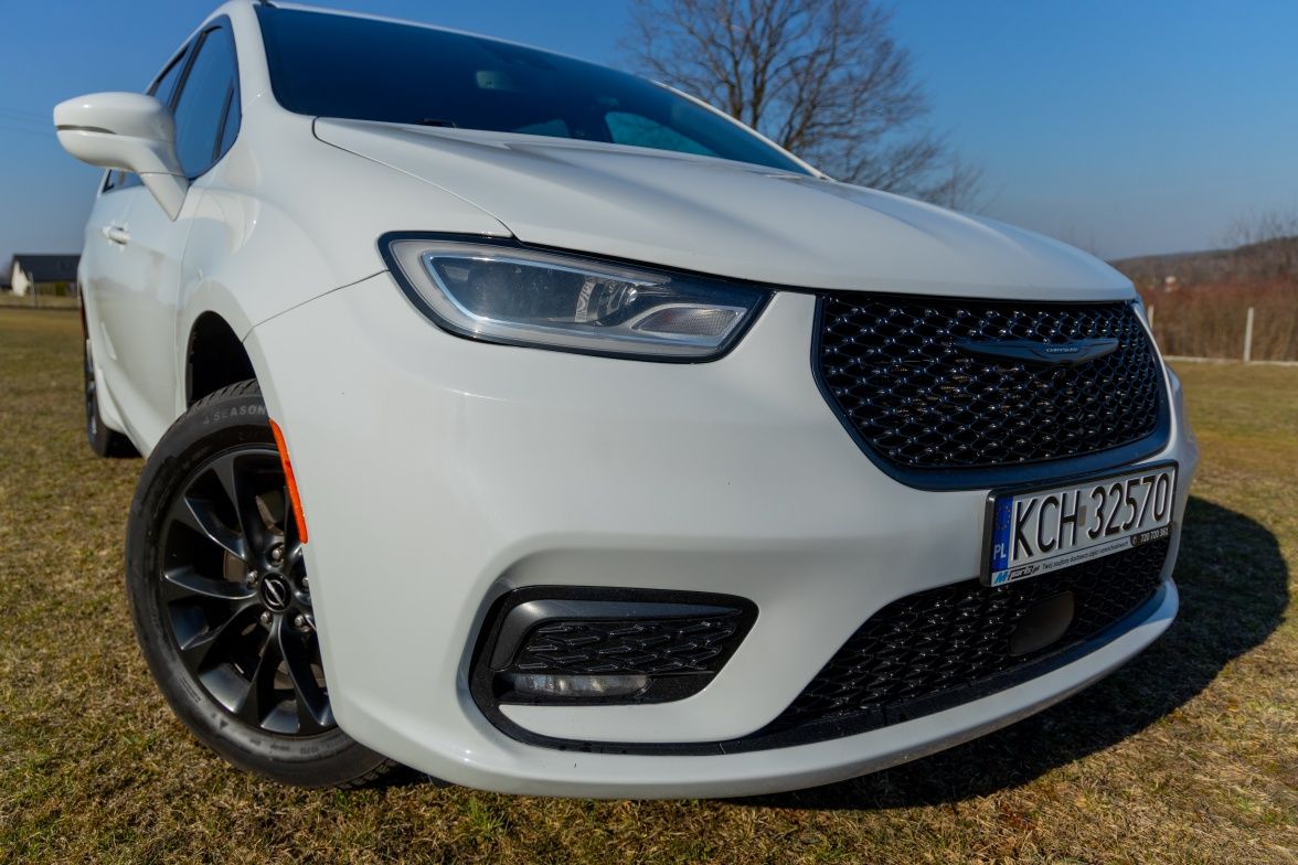 Chrysler pacifica 2021 4x4awd  gaz tempomat aktywny Trzebinia malopols