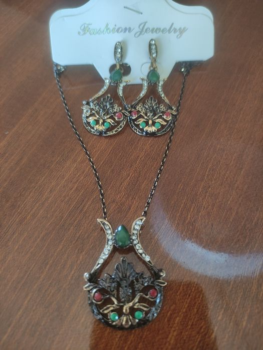 Conjunto Fio Brincos Verde