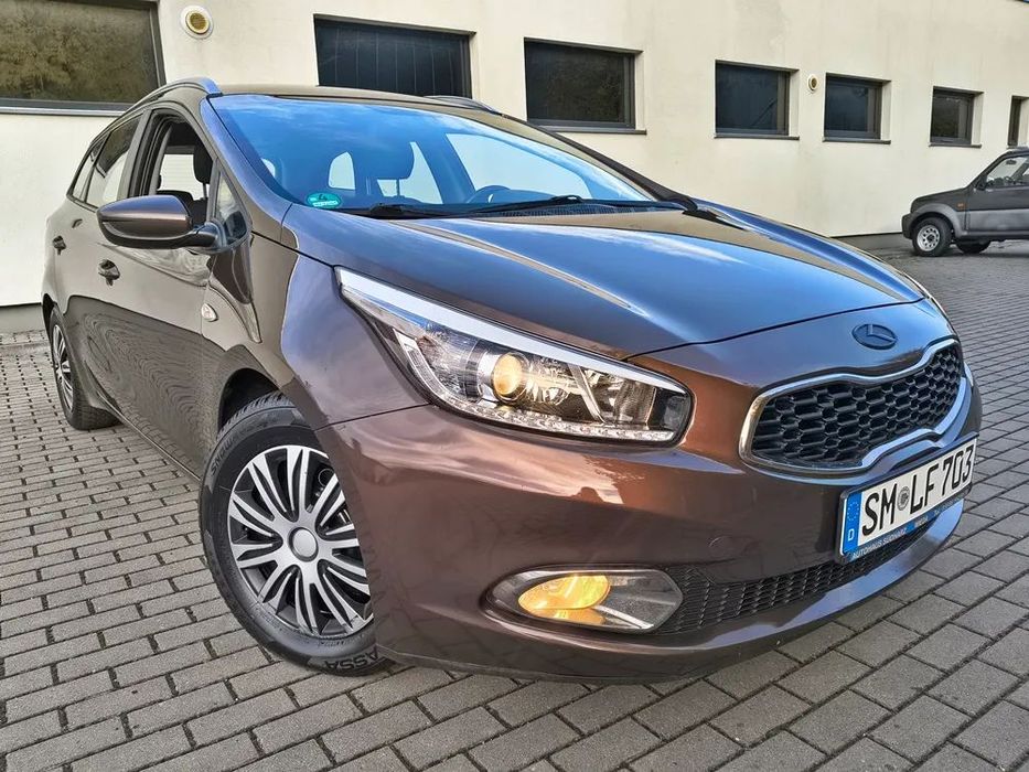 Kia Ceed 1.6 CRDI 110PS, Klimatronic! Mały przebieg! Full LED! Warto