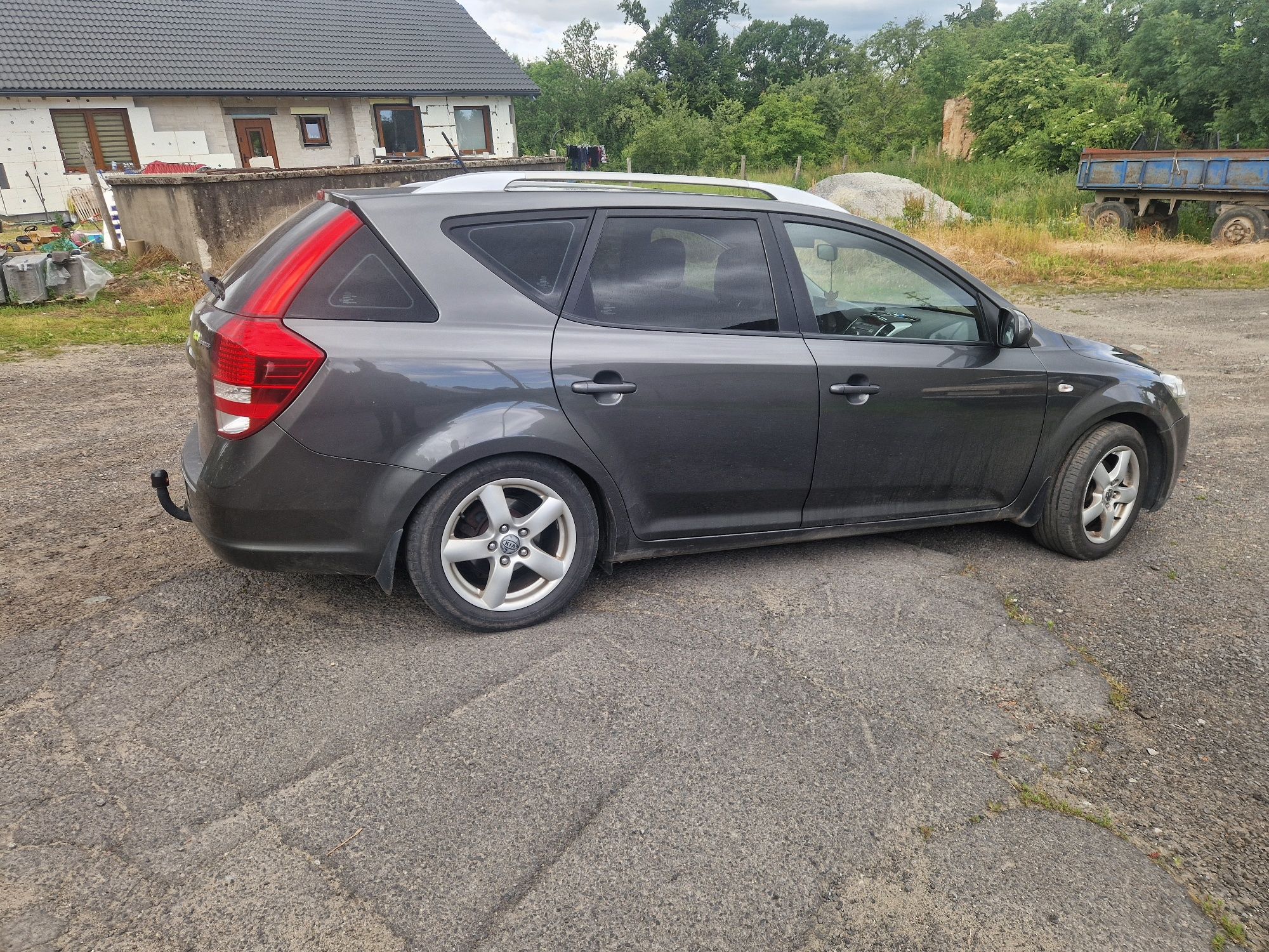 Kia  ceed 1.6 crdi dobry stan