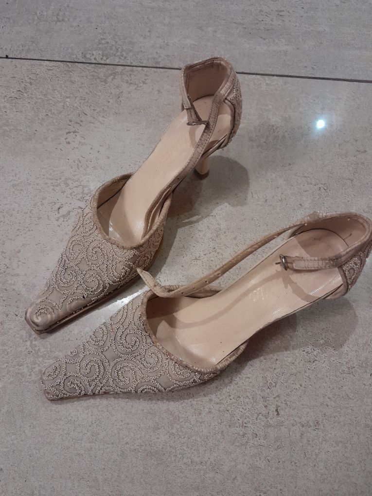 Eleganckie buty Ecri  w koraliki np na Slub r37