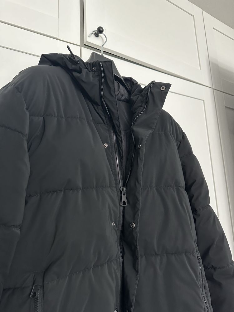 Czarna ciepła pikowana ocieplana zimowa kurtka męska Zara L