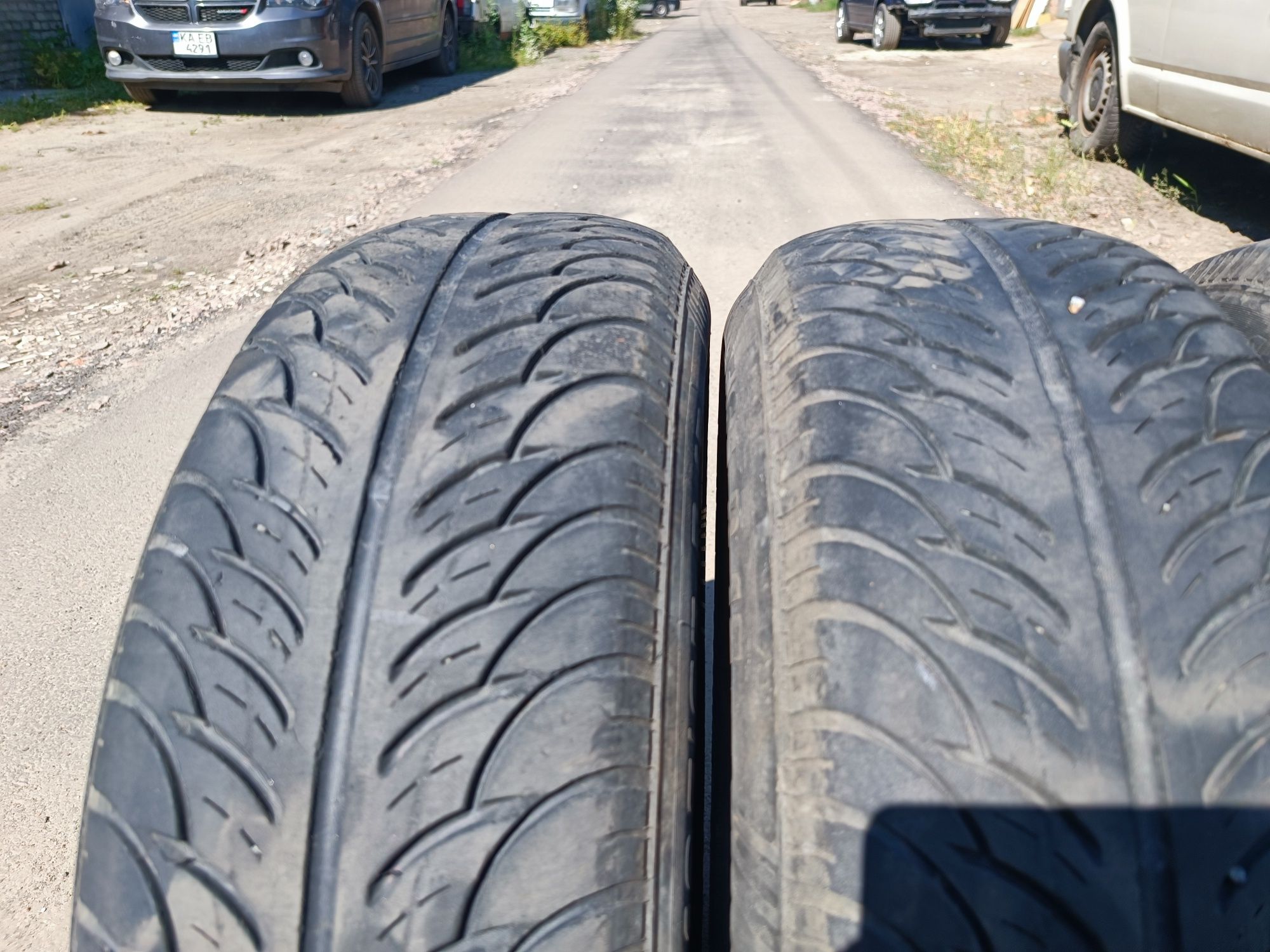 Літня гума 195/65 R15